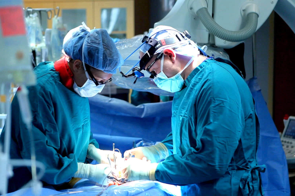 Advanced cancer surgery performed by experienced surgical oncologists